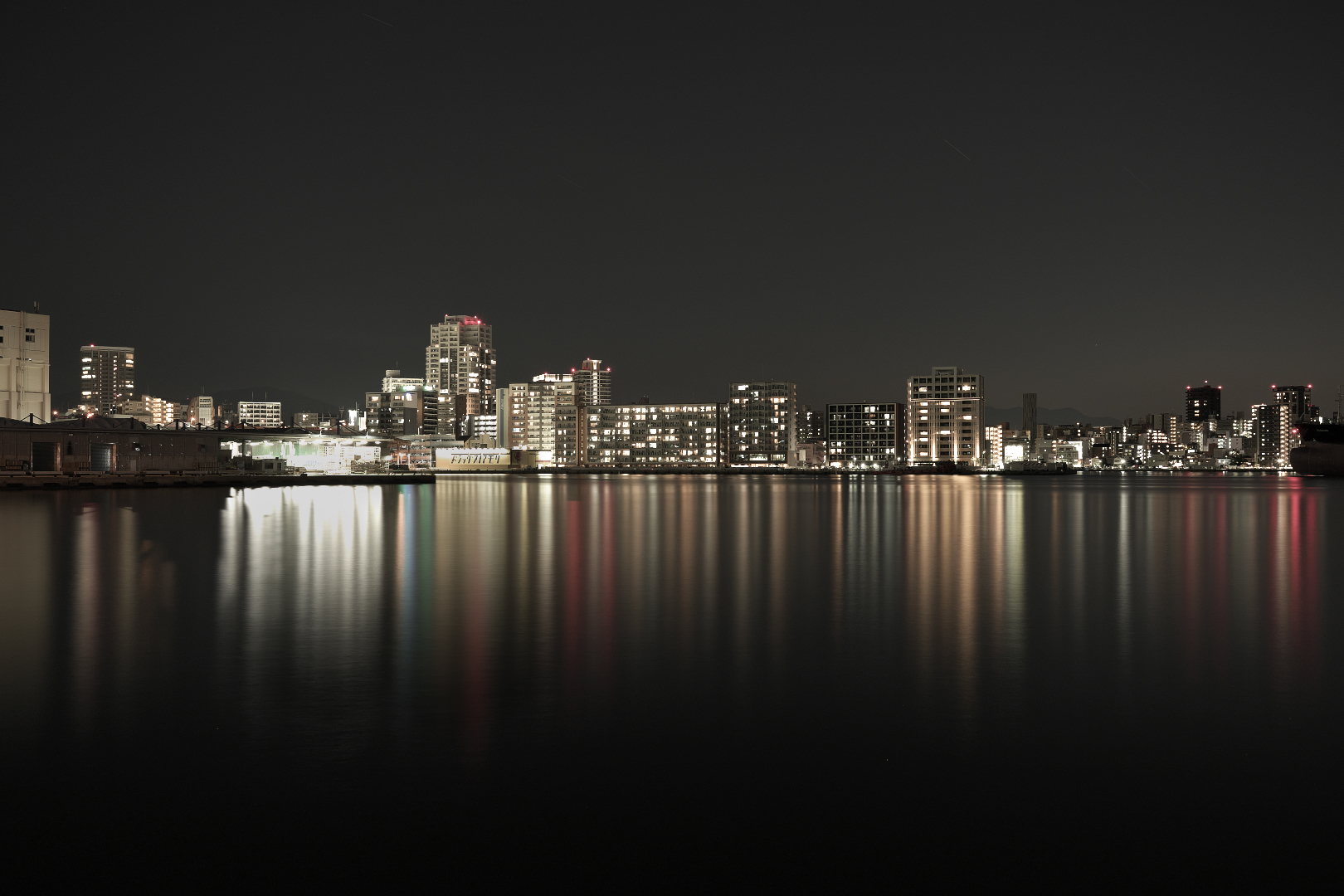 2025年10月13日 αで撮る「夜の港」